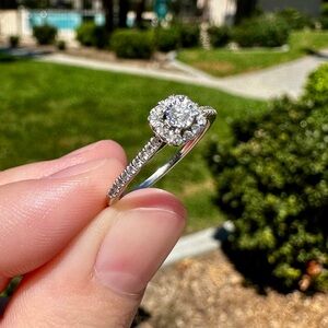 10K  Diamond Ring